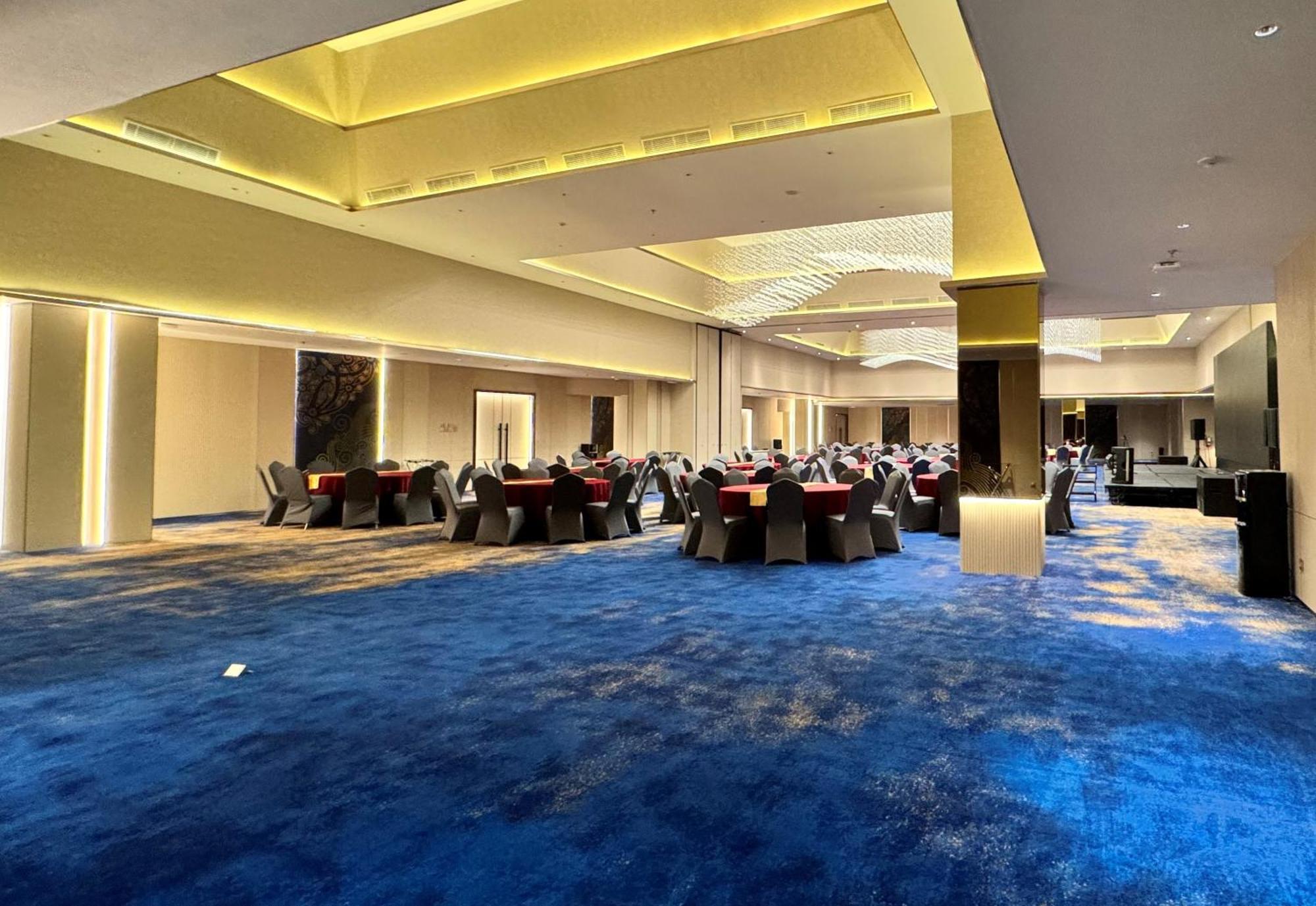 Pentacity Hotel Balikpapan Exterior foto